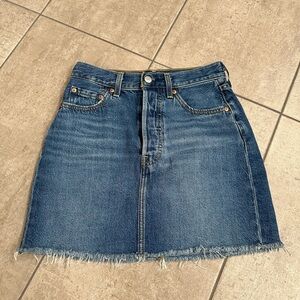 Levi’s Ribcage Denim Skirt
